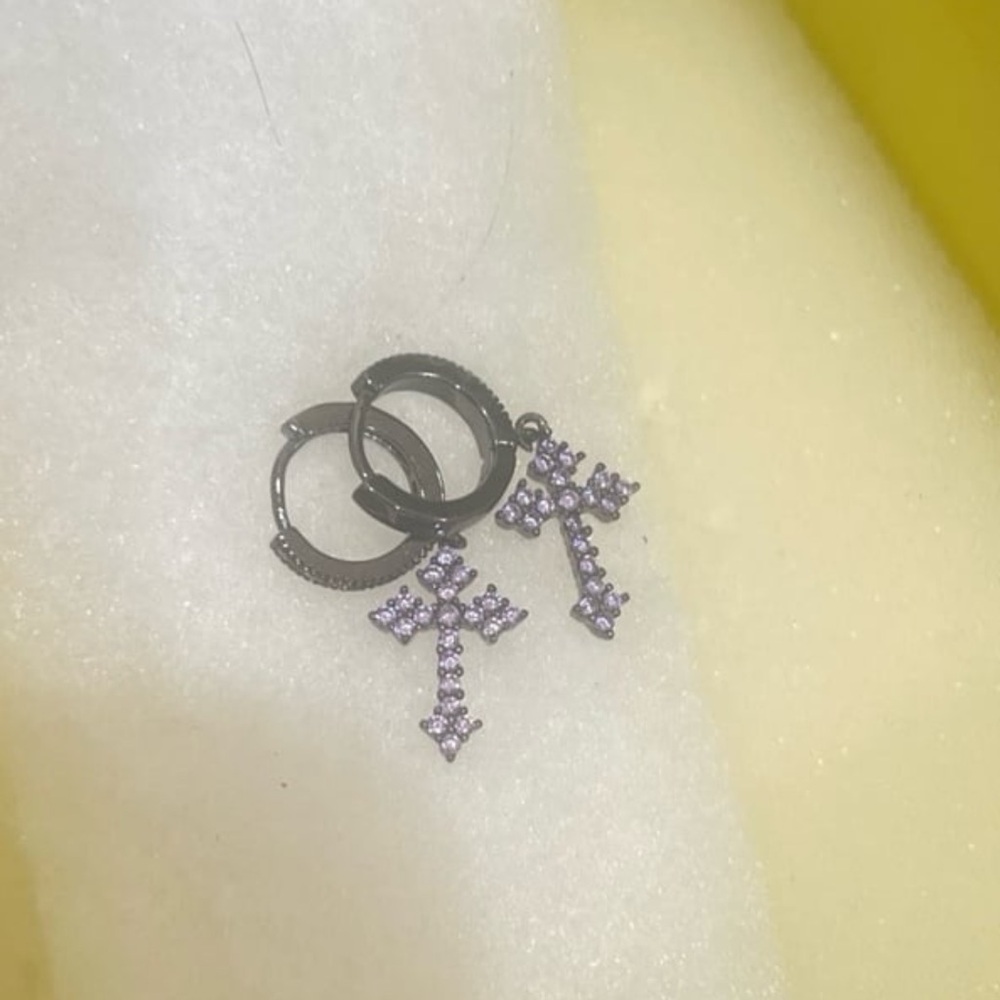 Gorgeous Amethyst Swarovski Elements Hematite Fin… - image 5